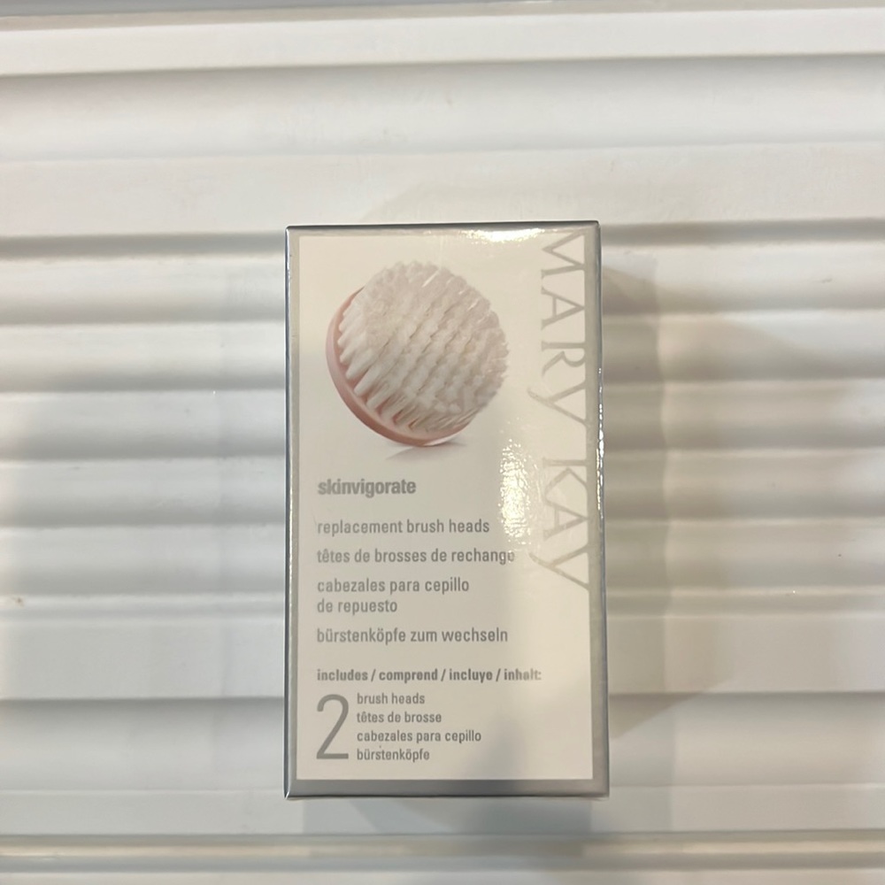 Mary Kay brush head 2 piece in box